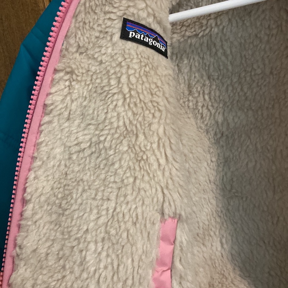 Patagonia Teal & Light Pink Kids Puffer Jacket, 4T. Gently Used Condition. - Picture 5 of 12
